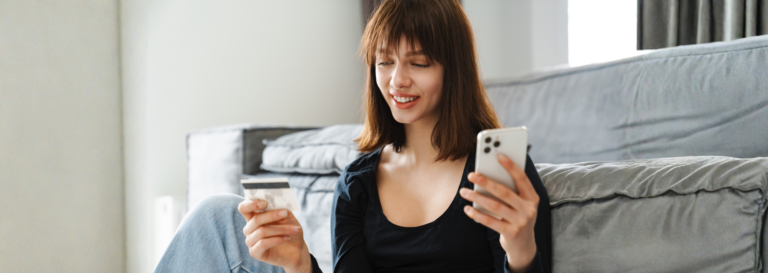 Comprar por TikTok: la nueva tendencia entre los jóvenes y los riesgos ocultos del consumo en redes sociales